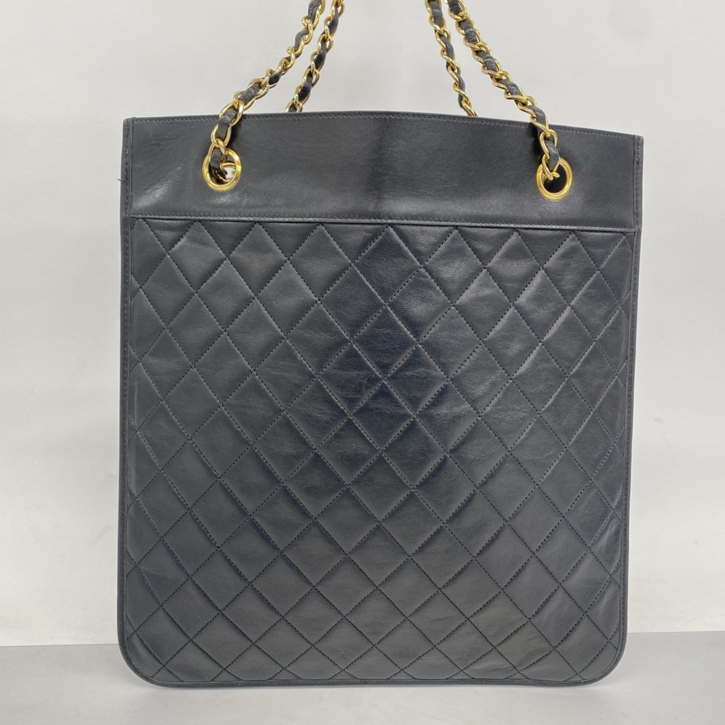 Chanel Black Leather Tote Bag (Pre-Owned)