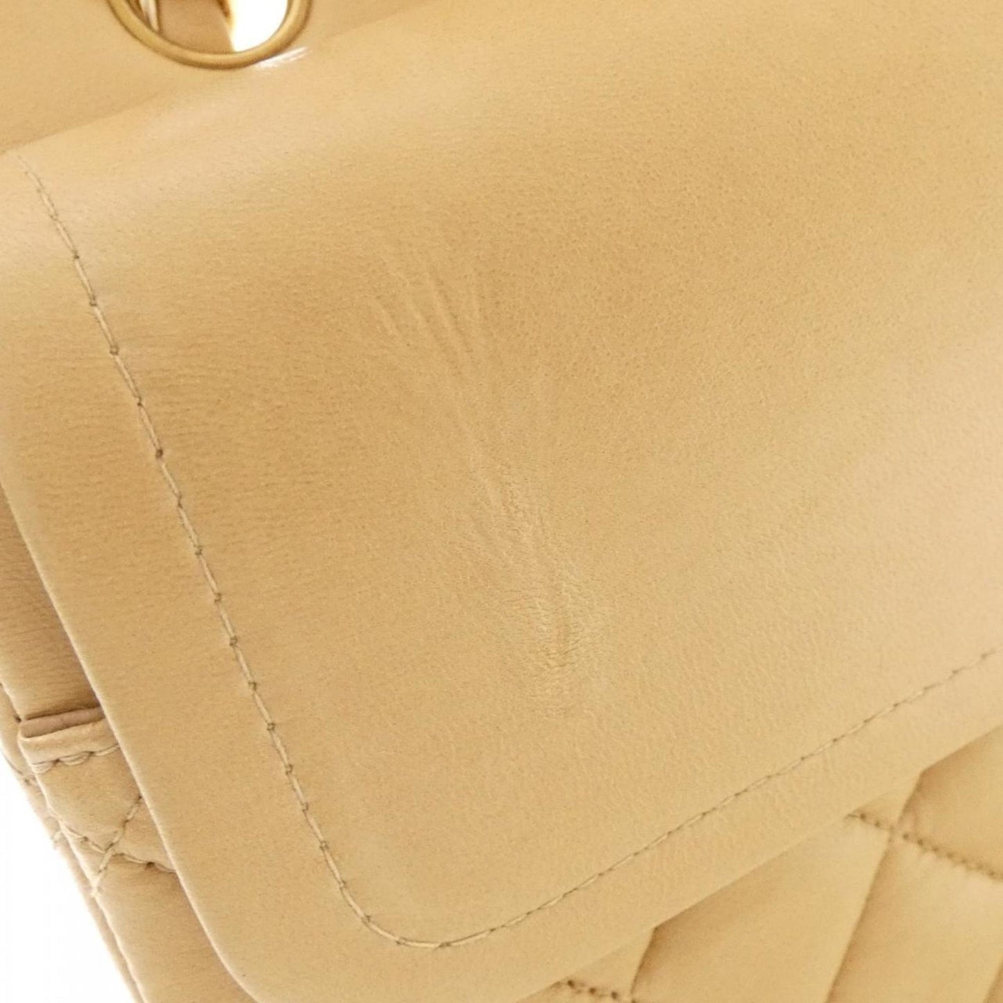 Chanel Beige Leather Shoulder Bag (Pre-Owned)