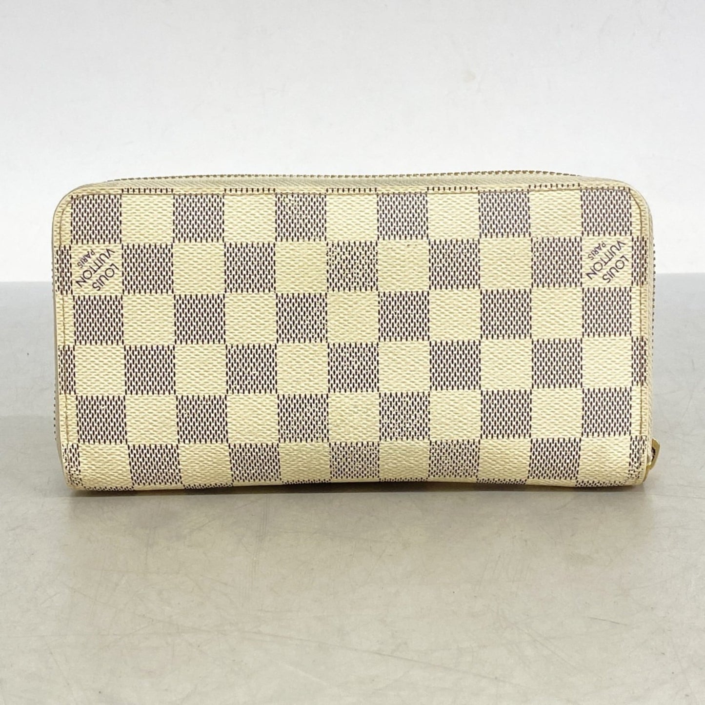 Louis Vuitton White Long Wallet (Bi-Fold) (Pre-Owned)