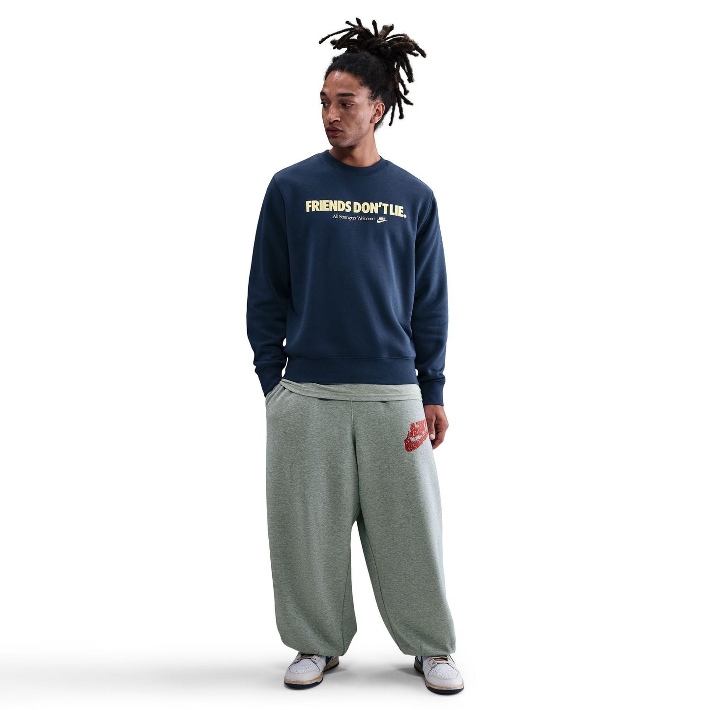 + Stranger Things Friends Don’t Lie Club Crew 'Navy'