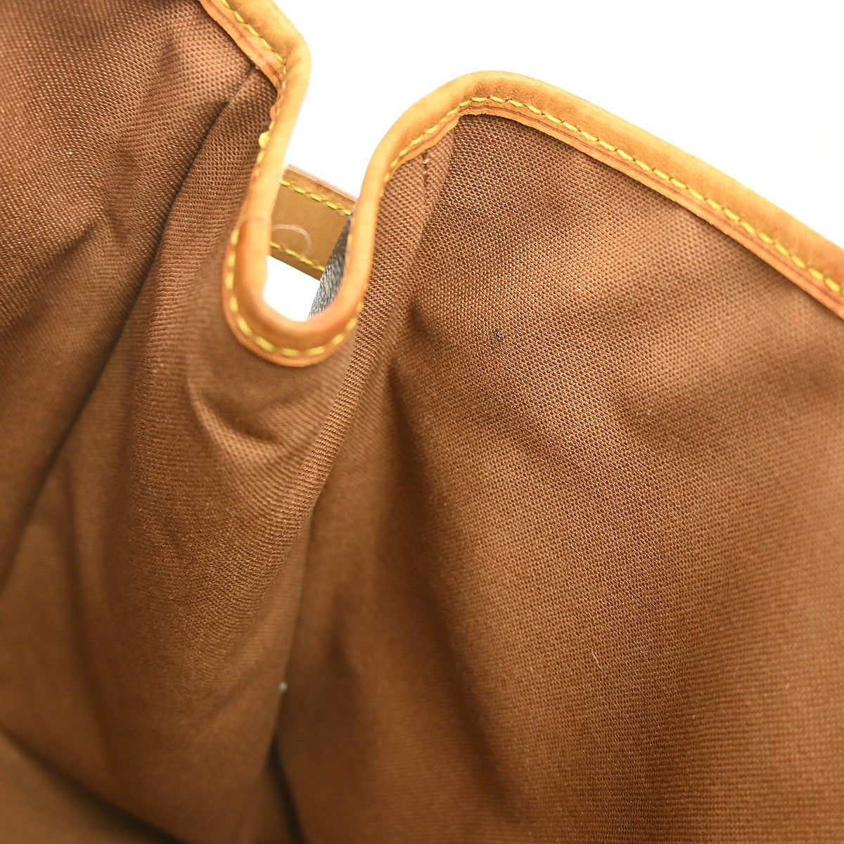 Louis Vuitton Batignolles Handbag Monogram Canvas Brown Canvas Tote Bag Bag (Pre-Owned)