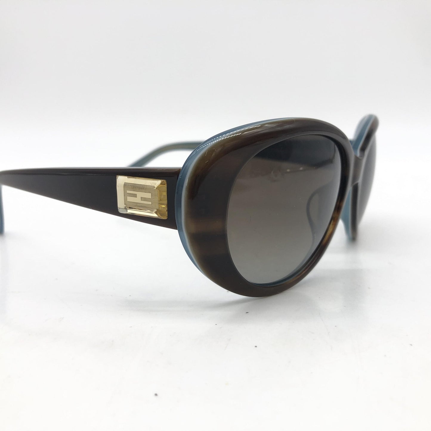 Fendi Oversized Cat-Eye Sunglasses In Women's Tortoise (Pre-Owned)