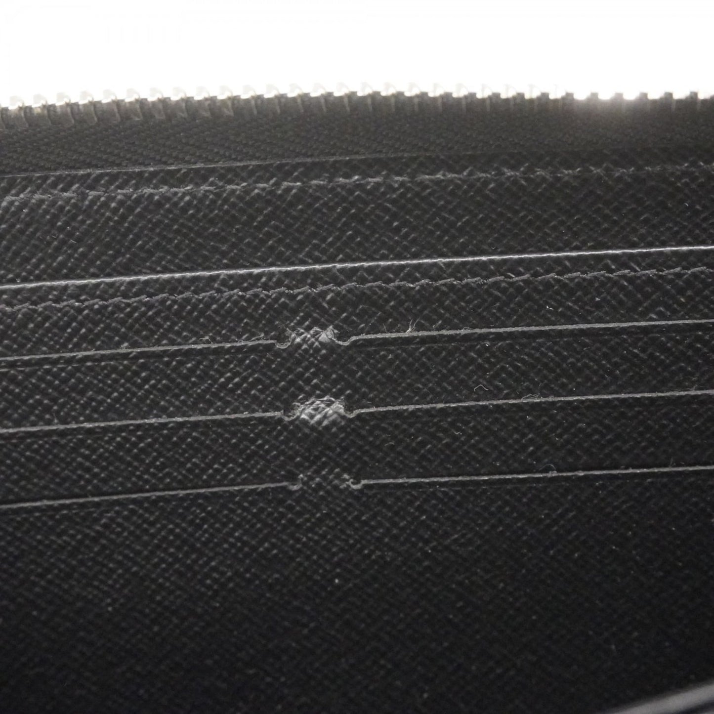 Louis Vuitton Noir Long Wallet (Bi-Fold) (Pre-Owned)