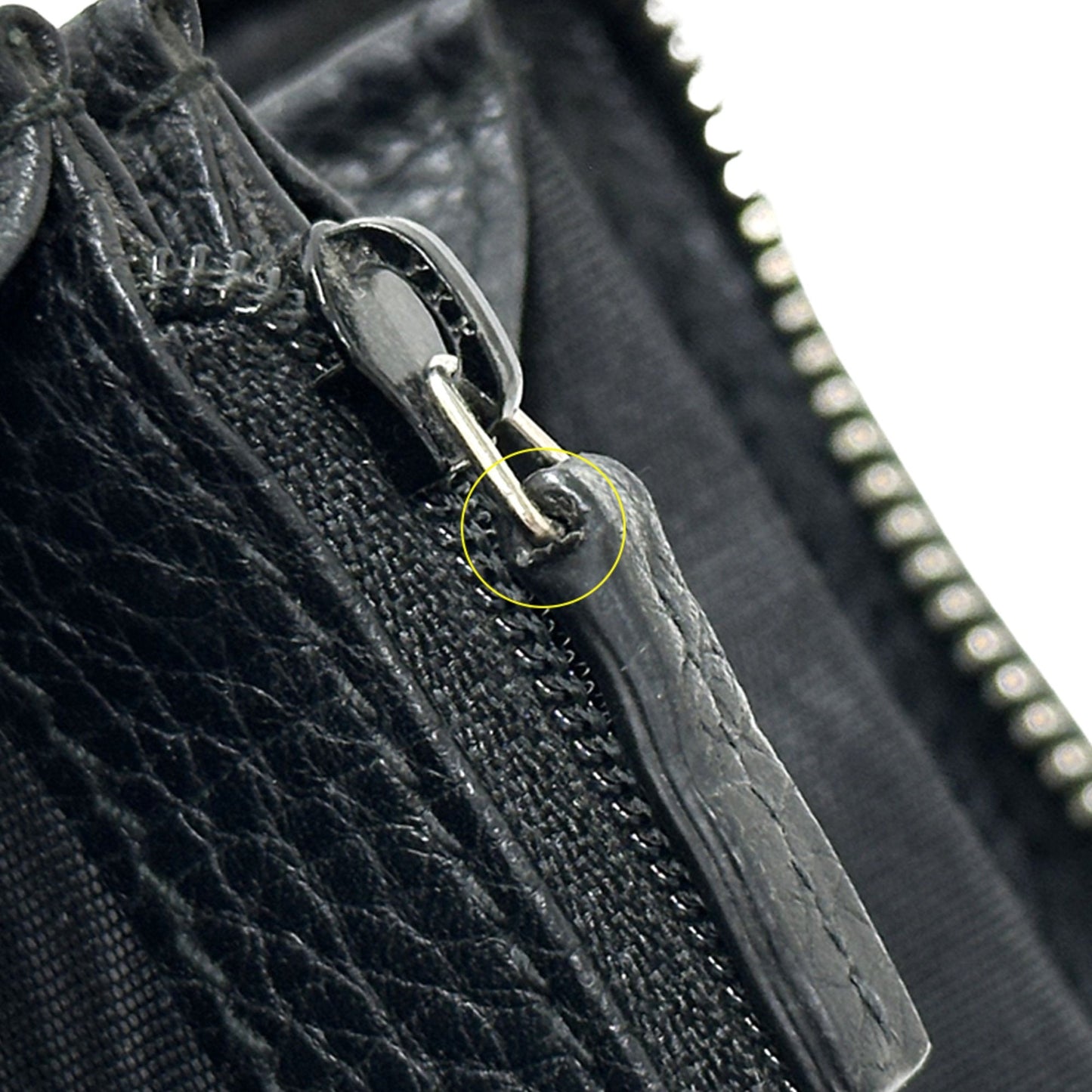 Gucci Black Leather Long Wallet (Bi-Fold) (Pre-Owned)