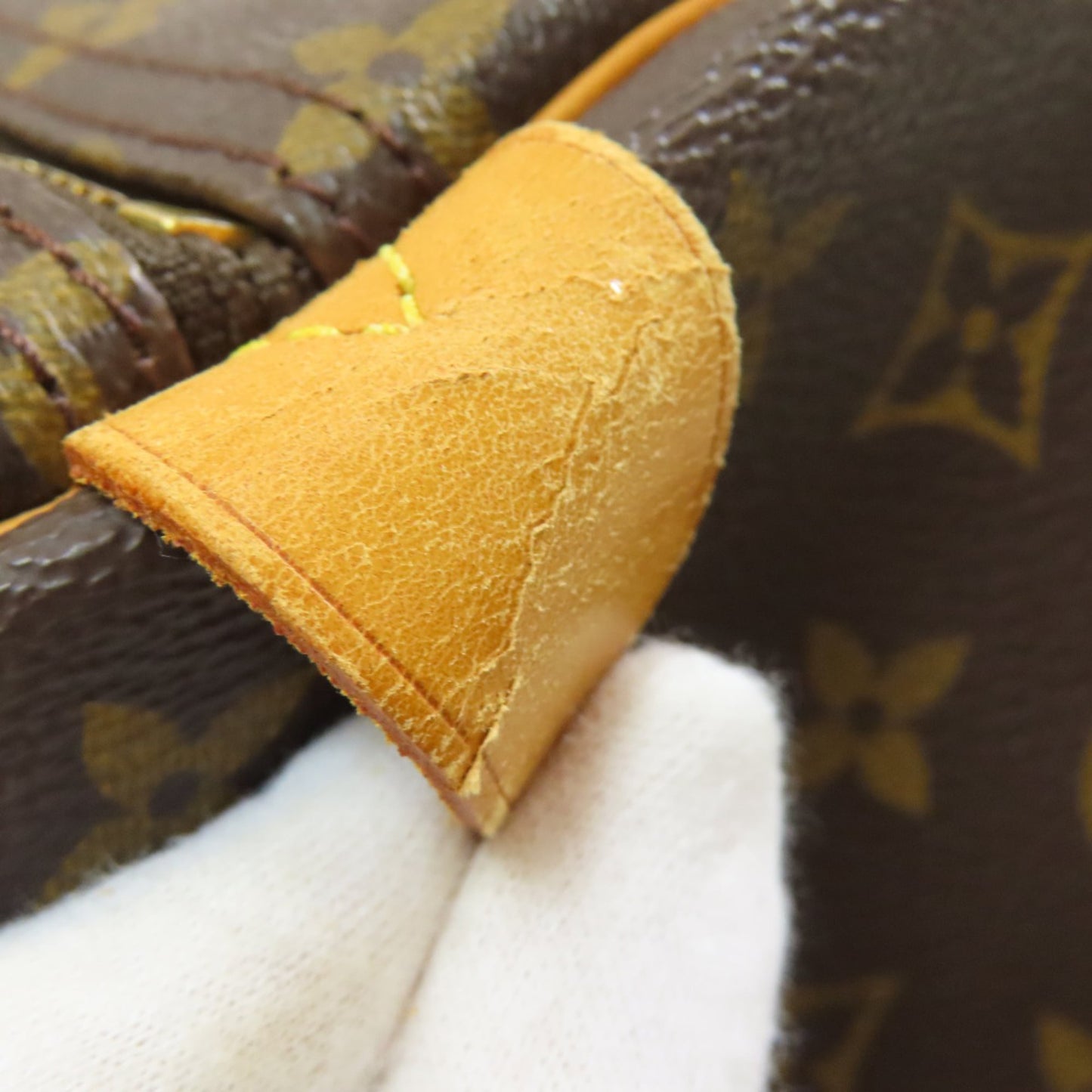 Louis Vuitton Brown Monogram Monogram Shoulder Bag (Pre-Owned)