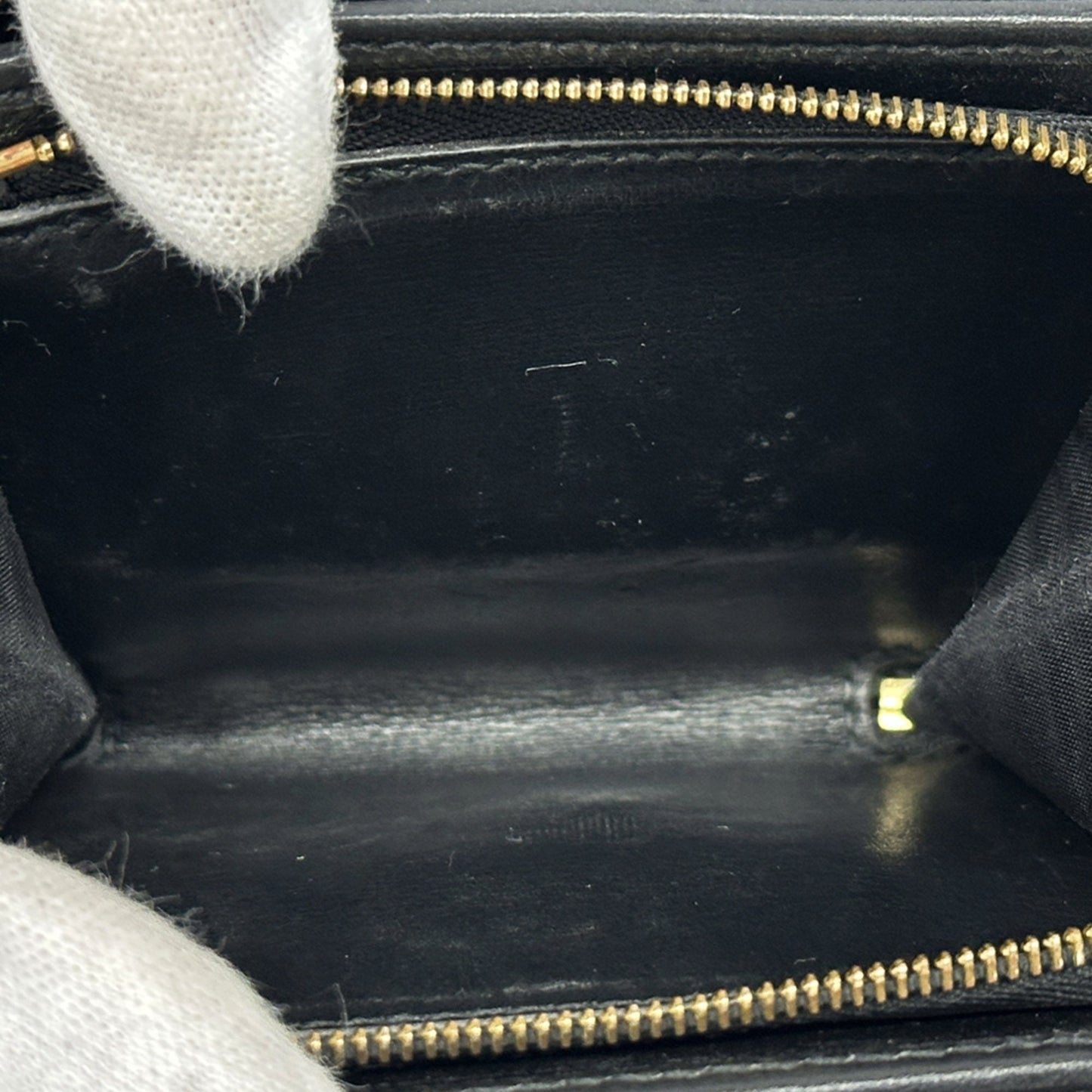 Gucci Black Leather Wallet (Bi-Fold) (Pre-Owned)