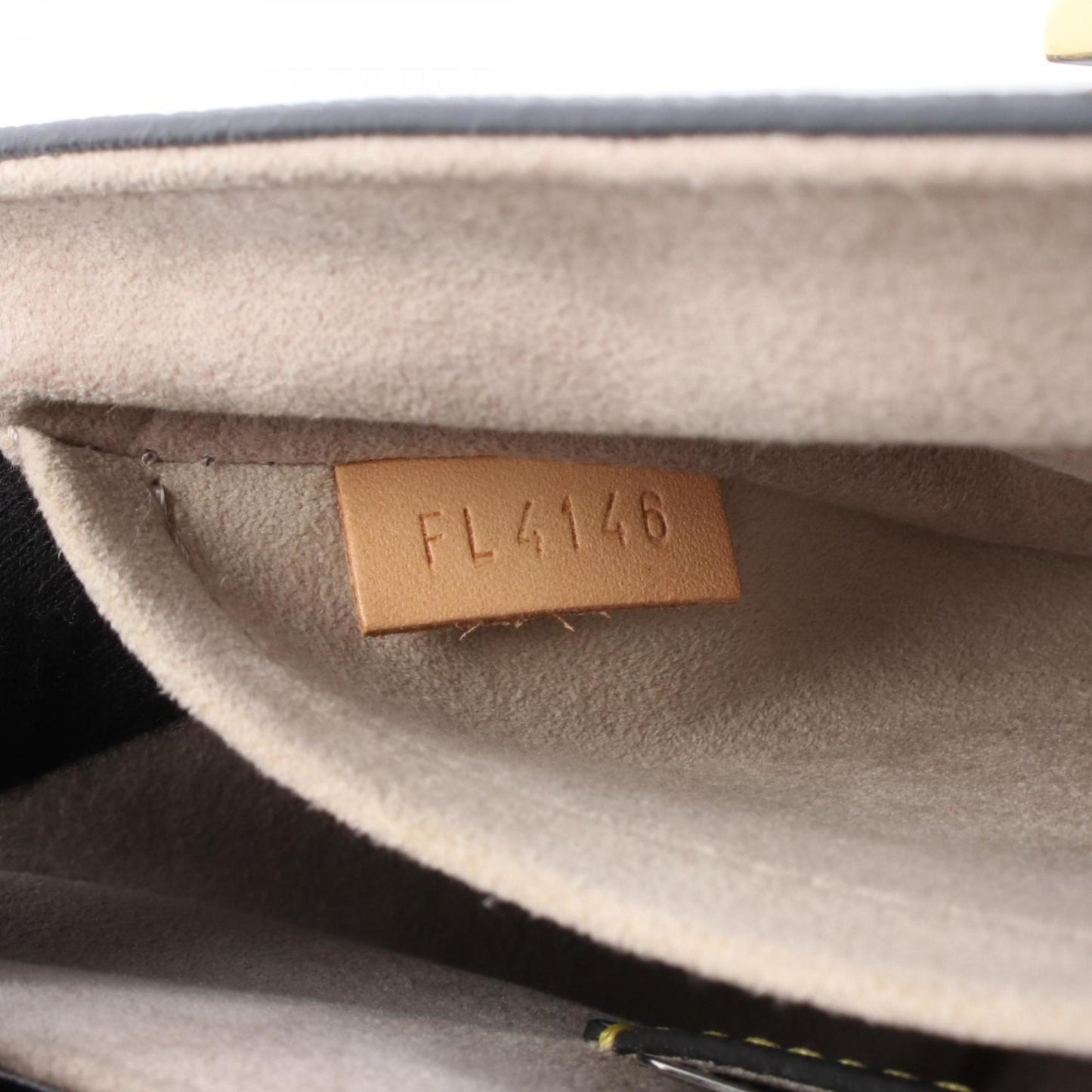 Louis Vuitton Blue White Leather Shoulder Bag (Pre-Owned)