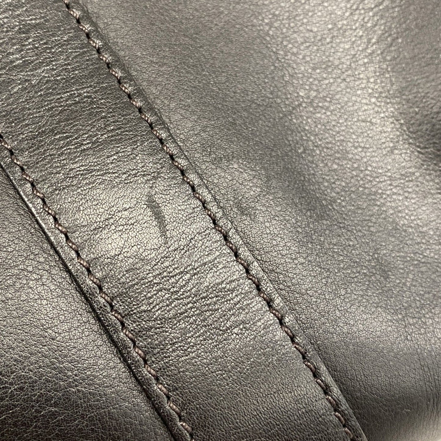 Chanel Black Leather Tote Bag (Pre-Owned)