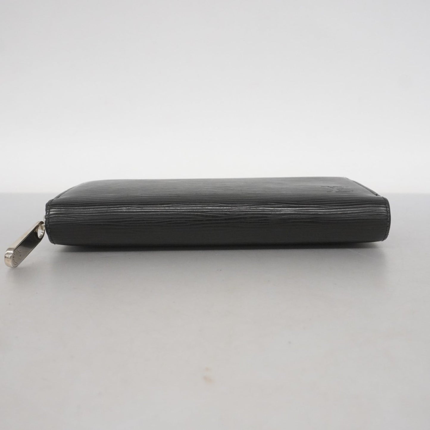 Louis Vuitton Noir Long Wallet (Bi-Fold) (Pre-Owned)