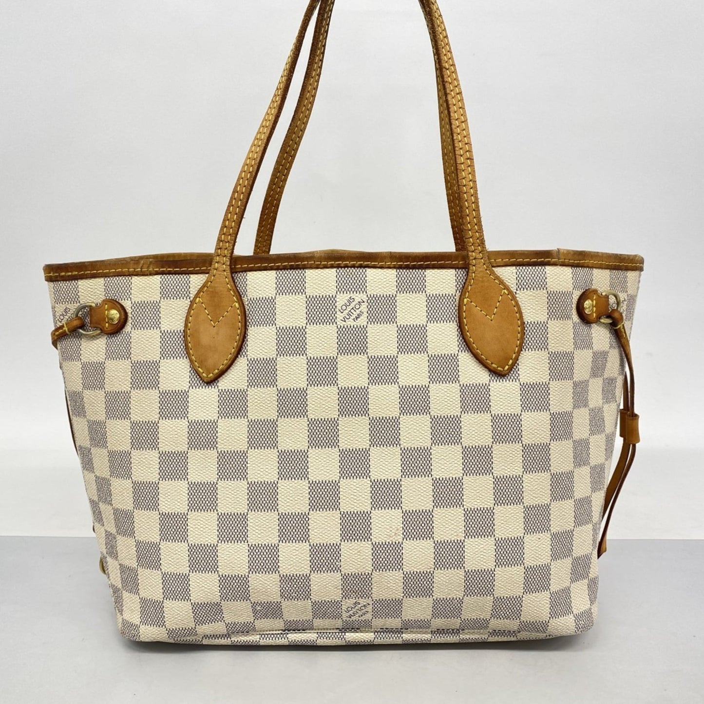 Louis Vuitton White Tote Bag (Pre-Owned)