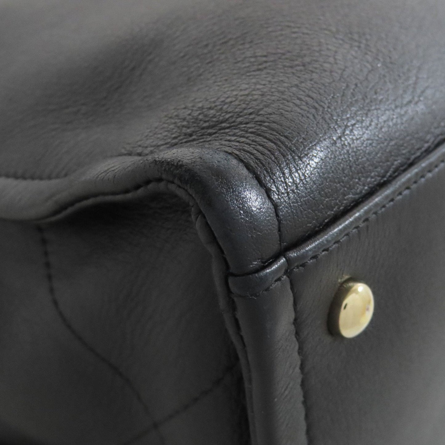 Chanel Black Leather Tote Bag (Pre-Owned)