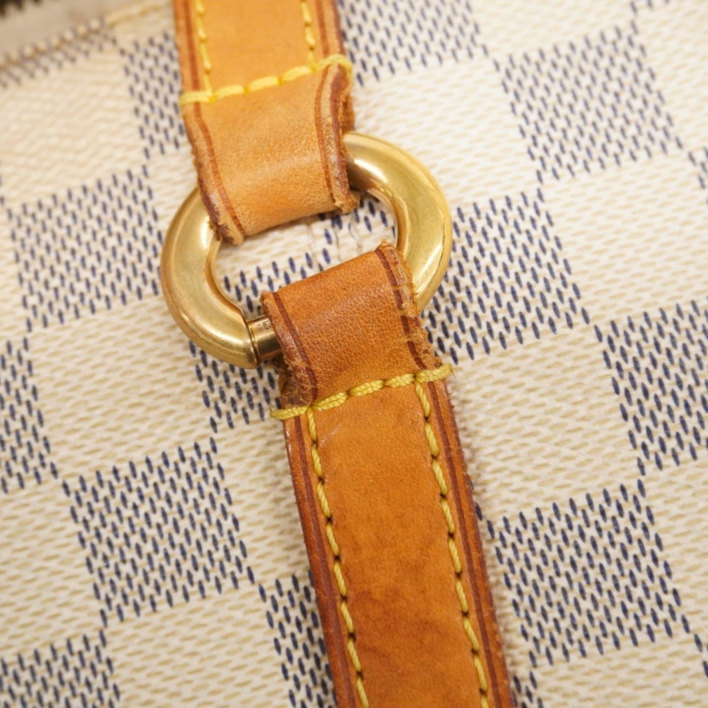 Louis Vuitton White Tote Bag (Pre-Owned)