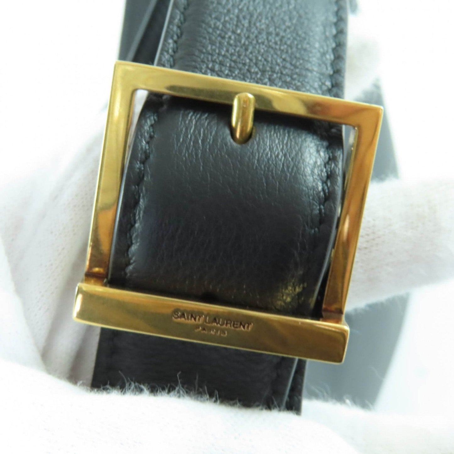 Saint Laurent Black Leather Shoulder Bag (Pre-Owned)