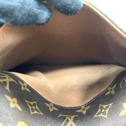 Louis Vuitton Brown Monogram Monogram Shoulder Bag (Pre-Owned)