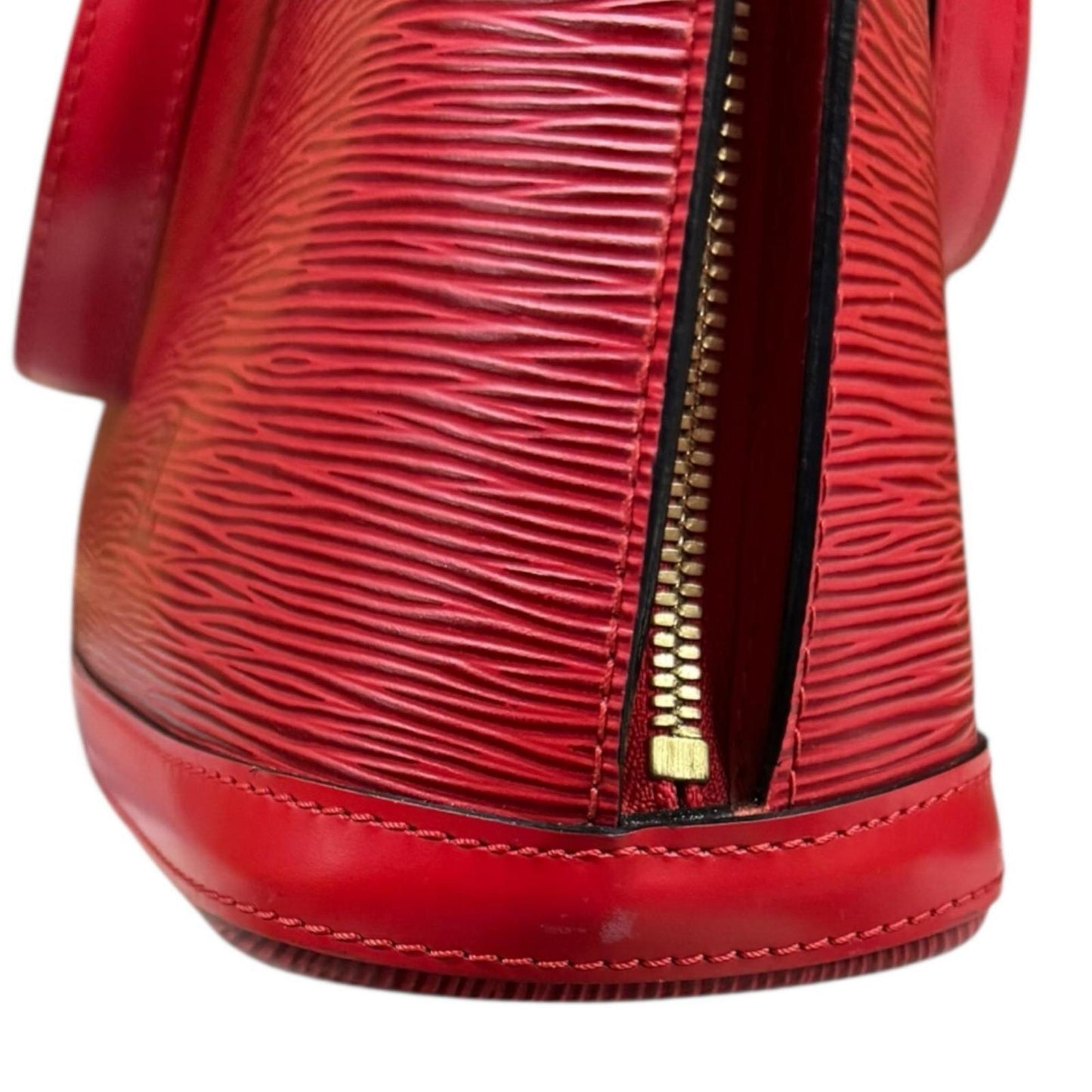 Louis Vuitton Epi Castilian Red Red Color Epi Leather Shoulder Bag (Pre-Owned)