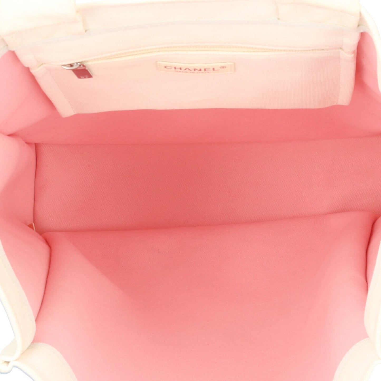 Chanel White Canvas Tote Bag (Pre-Owned)