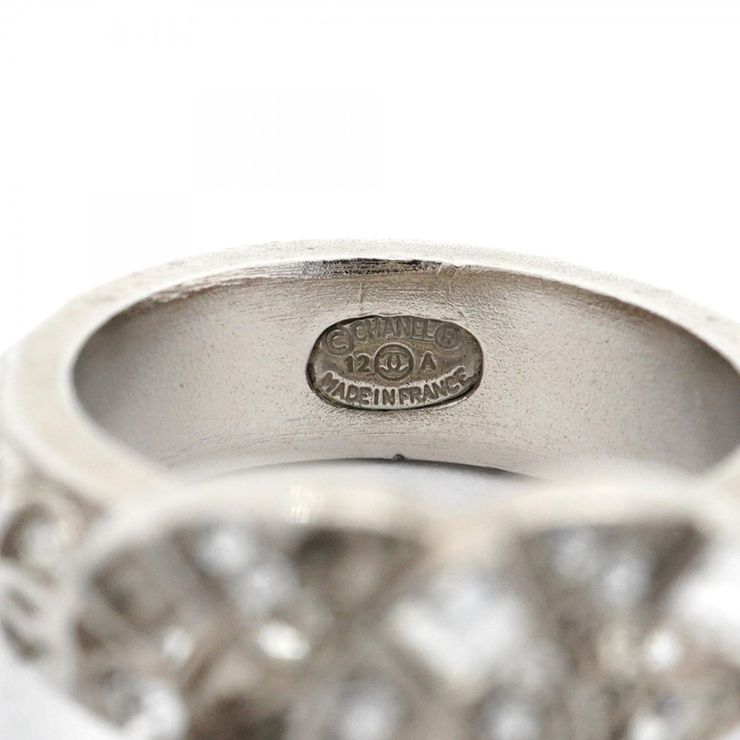 Chanel Silver Metal Band Ring (Pre-Owned)