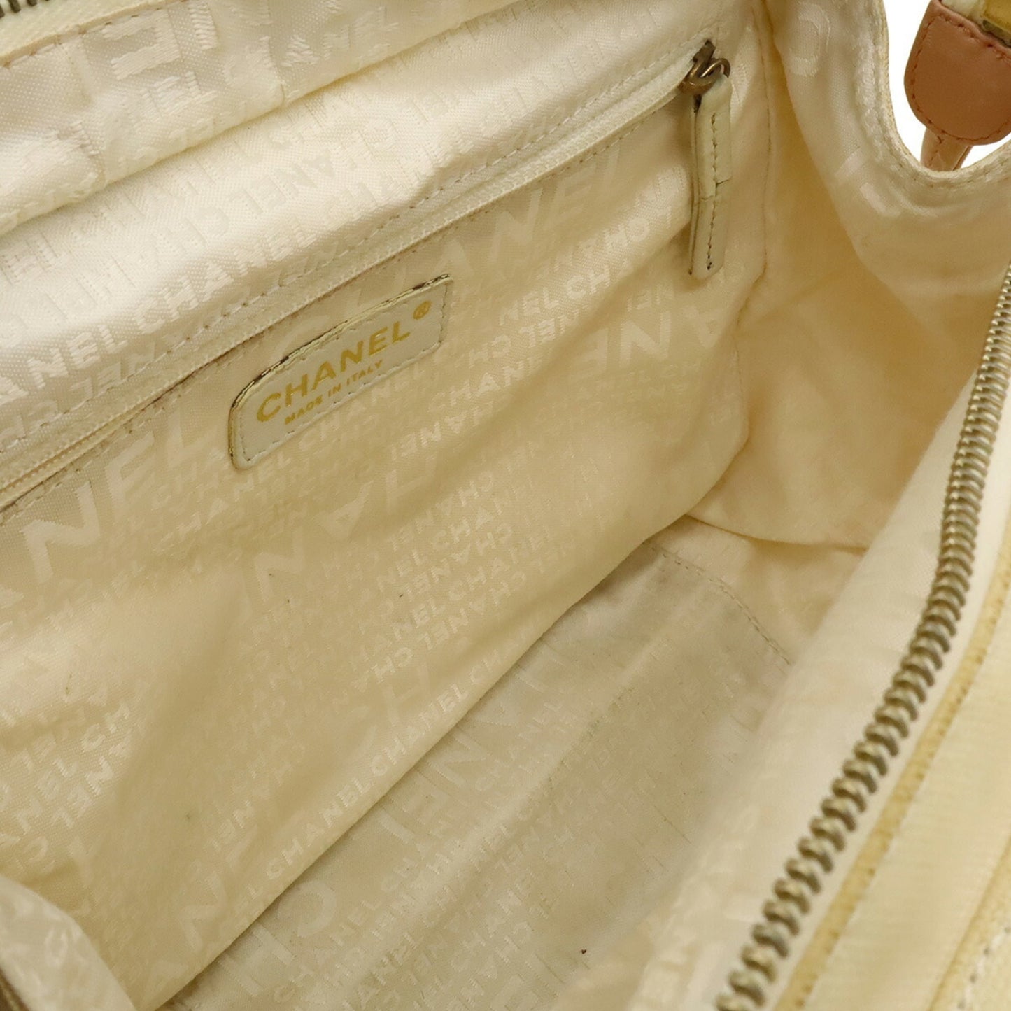 Chanel Ivory Pink Canvas Handbag Tote Bag (Pre-Owned)