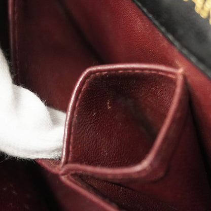 Chanel Black Leather Shoulder Bag (Pre-Owned)