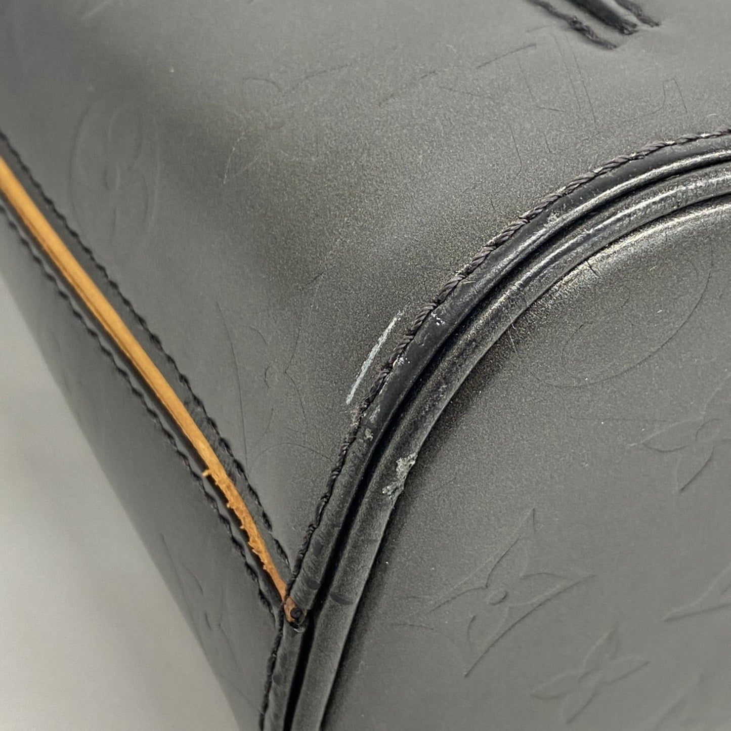 Louis Vuitton Noir Tote Bag (Pre-Owned)