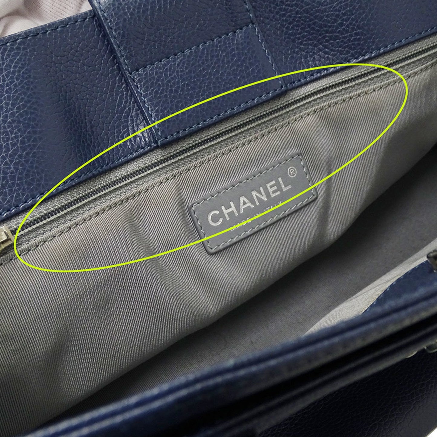 Chanel Blue Leather Tote Bag (Pre-Owned)