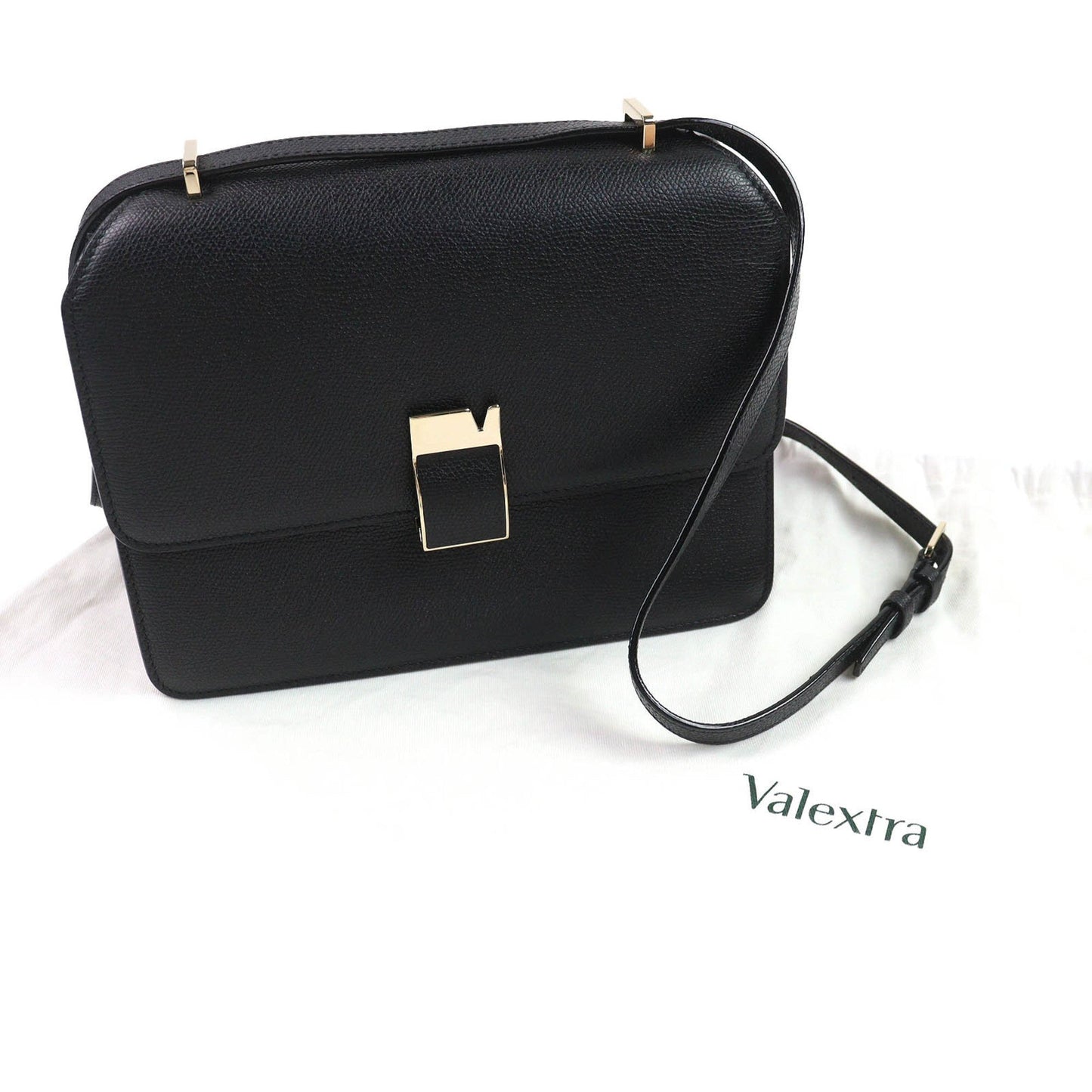 Valextra Black Leather Shoulder Bag (Pre-Owned)