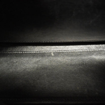 Chanel Black Grained Calfskin Handbag (Pre-Owned)