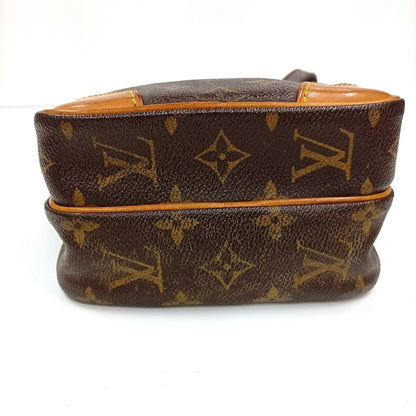 Louis Vuitton Monogram Monogram Shoulder Bag (Pre-Owned)