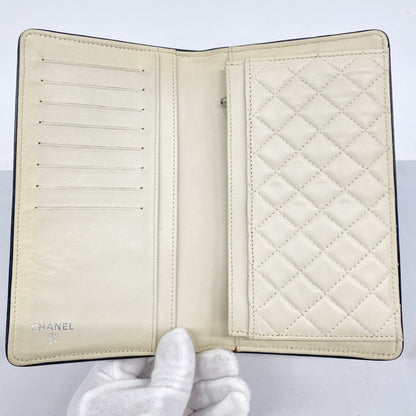 Chanel Beige Black Leather Long Wallet (Bi-Fold) (Pre-Owned)