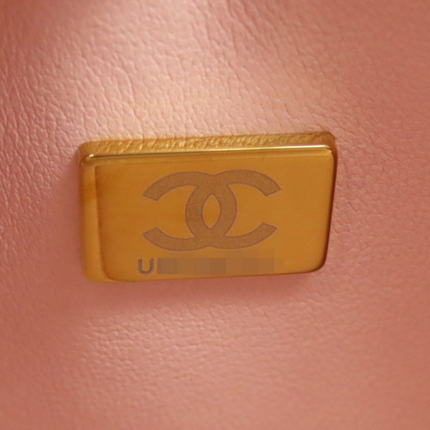 Chanel Matelasse Pink Leather Shoulder Bag (Pre-Owned)
