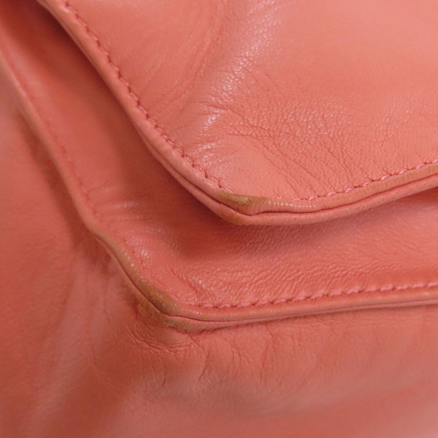 Loewe Flamenco Pink Leather Shoulder Bag (Pre-Owned)