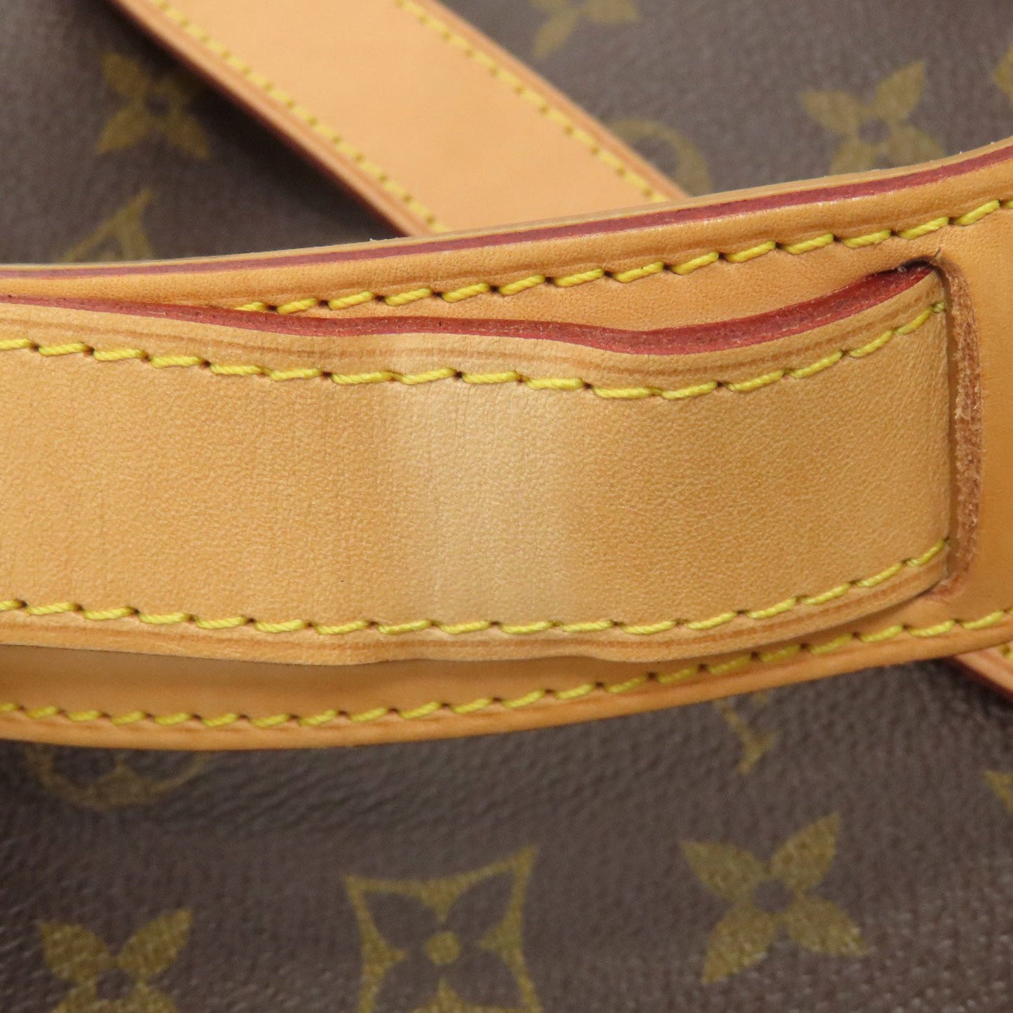 Louis Vuitton Brown Monogram Monogram Shoulder Bag (Pre-Owned)