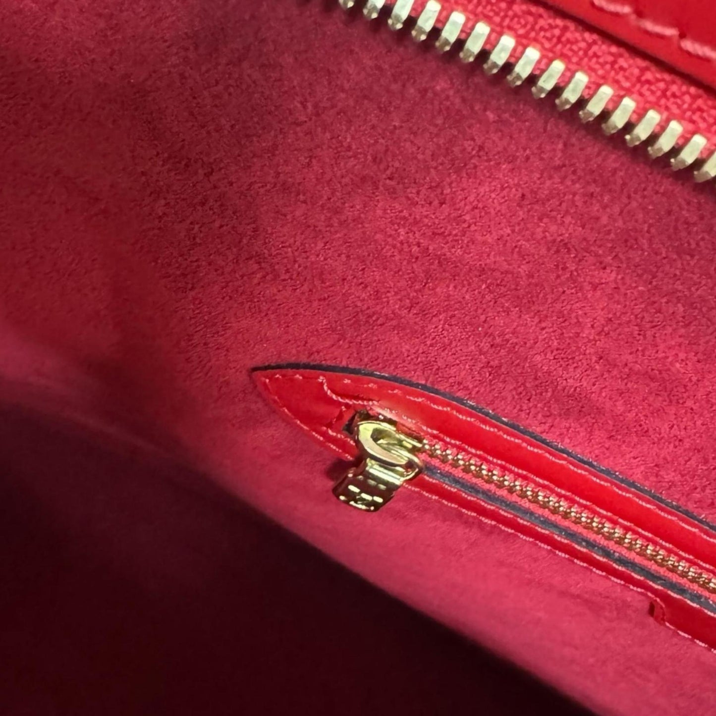 Louis Vuitton Epi Castilian Red Red Color Epi Leather Shoulder Bag (Pre-Owned)