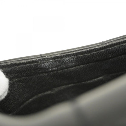 Chanel Black Leather Shoulder Bag (Pre-Owned)