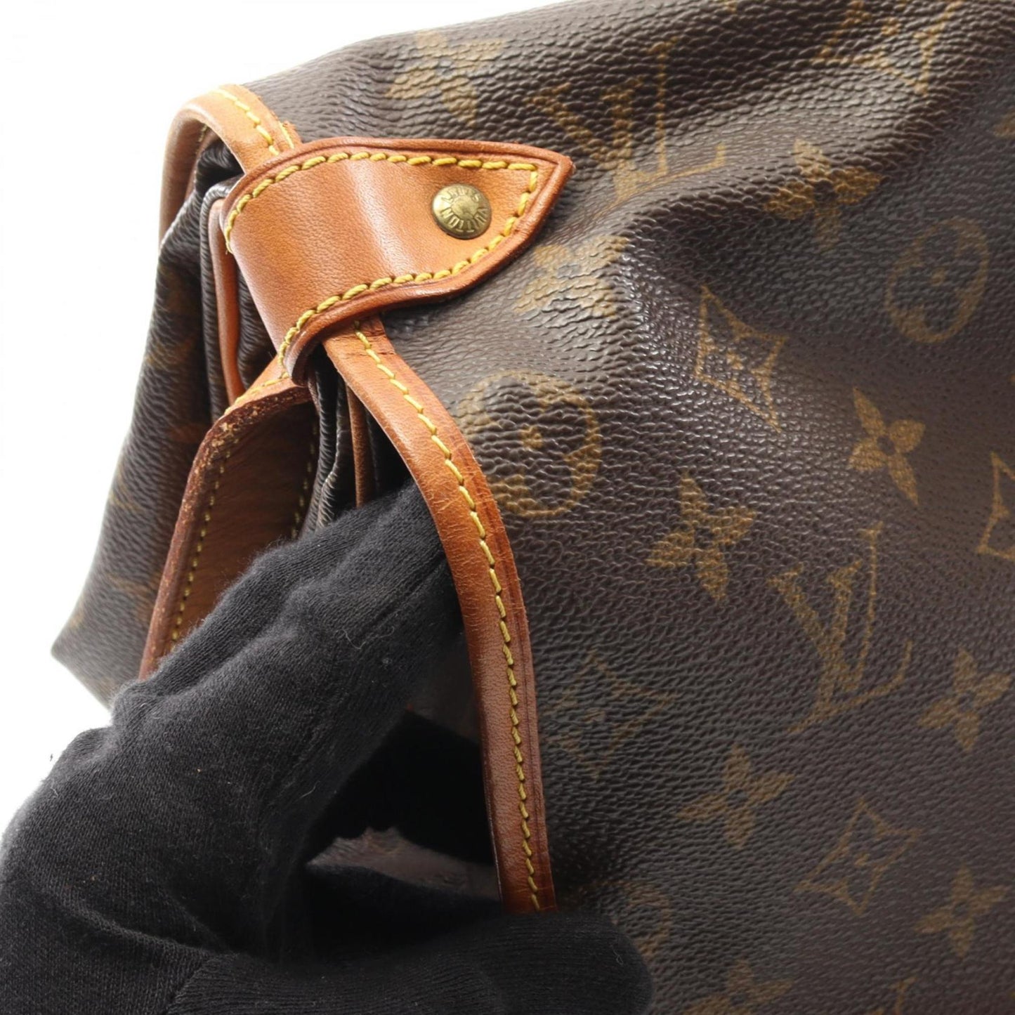 Louis Vuitton Brown Monogram Monogram Shoulder Bag (Pre-Owned)