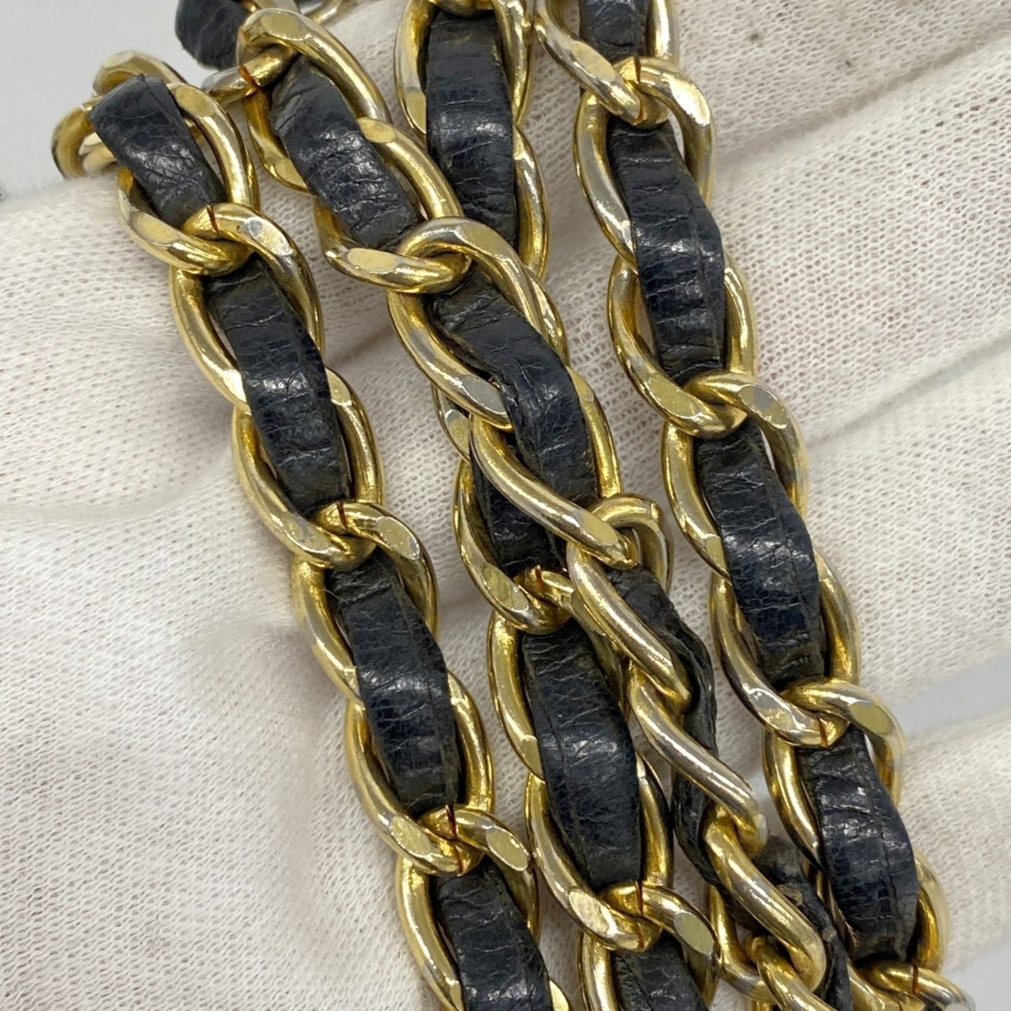 Chanel Black Leather Tote Bag (Pre-Owned)