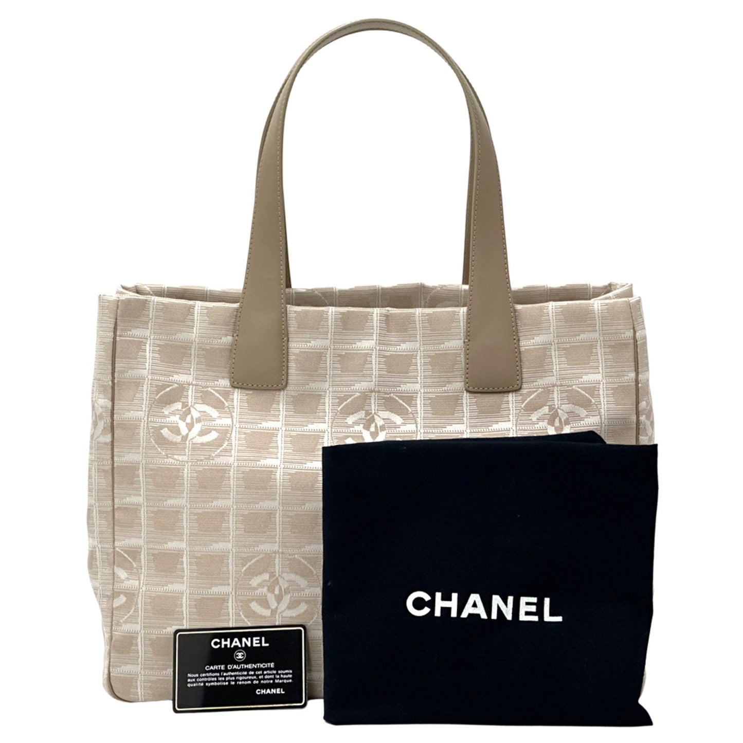 Chanel Beige Nylon Tote Bag (Pre-Owned)