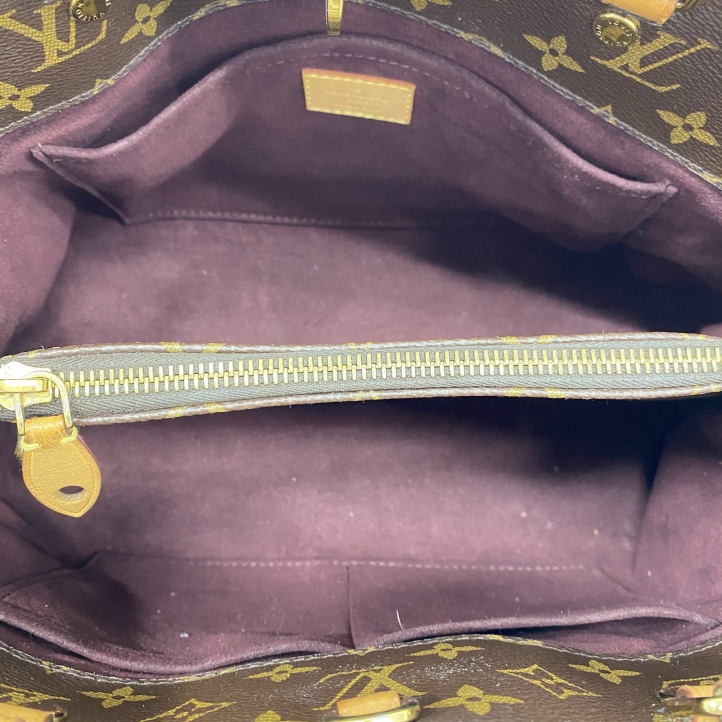 Louis Vuitton Brown Handbag (Pre-Owned)