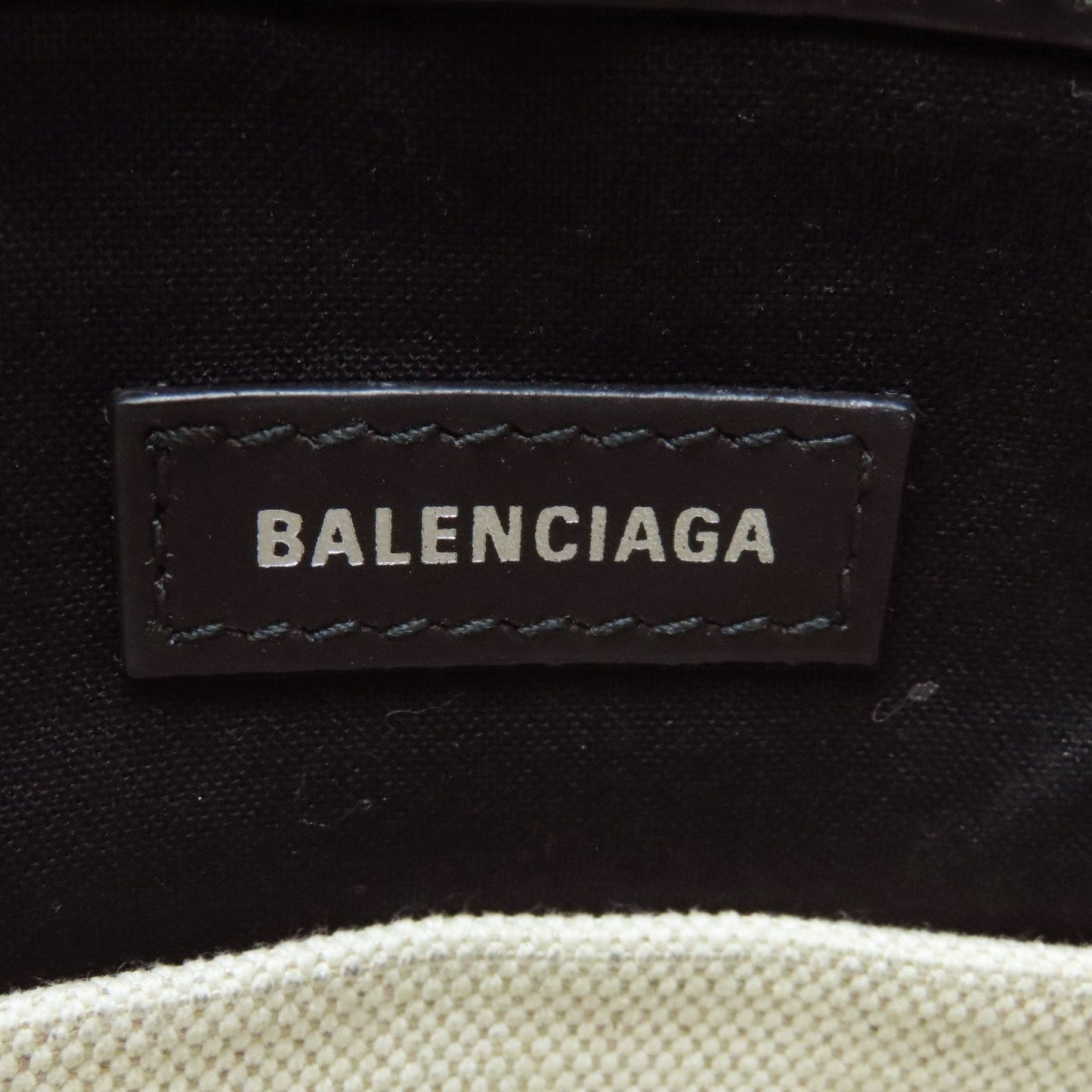 Balenciaga White Canvas Shoulder Bag (Pre-Owned)