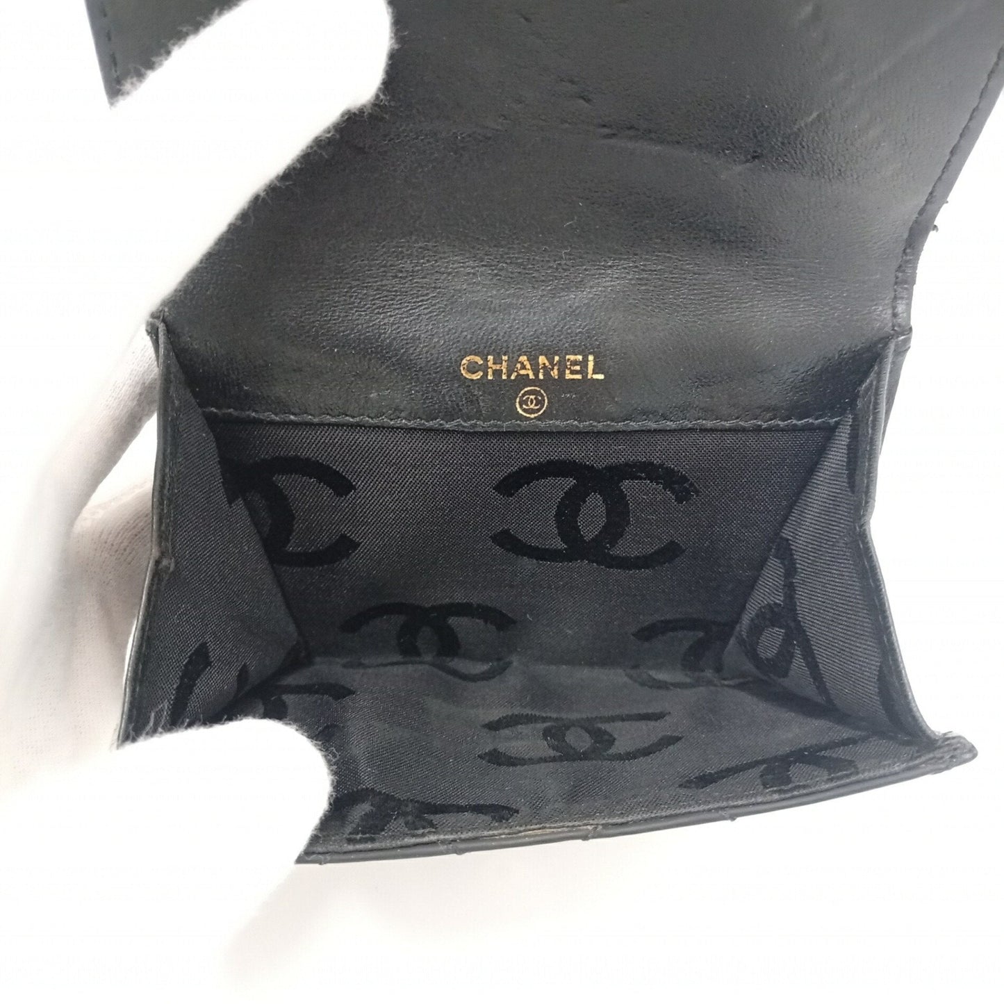 Chanel Black Leather Wallet (Bi-Fold) (Pre-Owned)