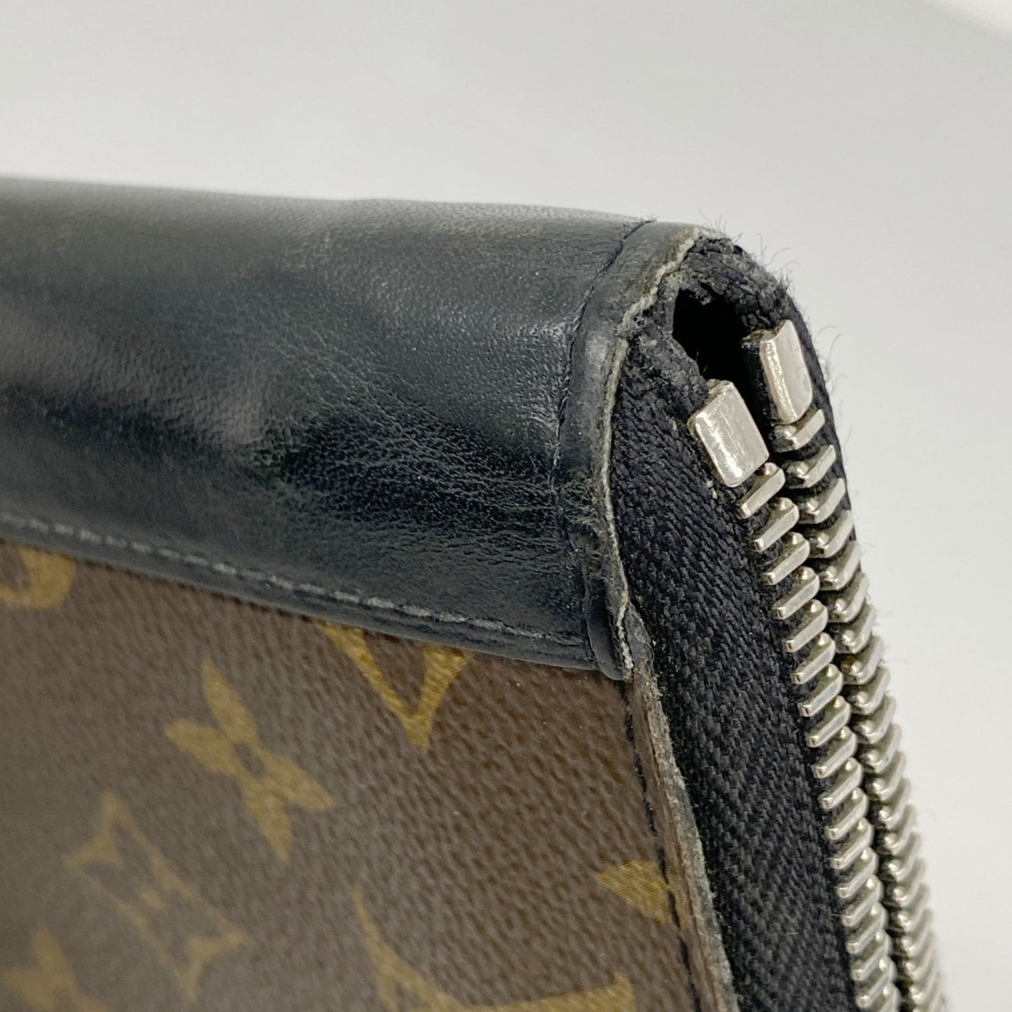 Louis Vuitton Black Brown Long Wallet (Bi-Fold) (Pre-Owned)