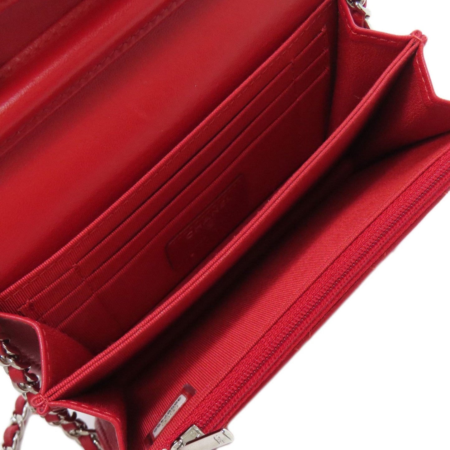 Chanel Matelasse Red Color Leather Wallet (Bi-Fold) (Pre-Owned)