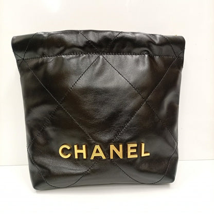 Chanel Black Leather Handbag Shoulder Bag (Pre-Owned)