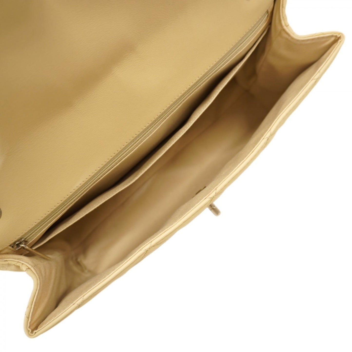 Chanel Beige Leather Shoulder Bag (Pre-Owned)