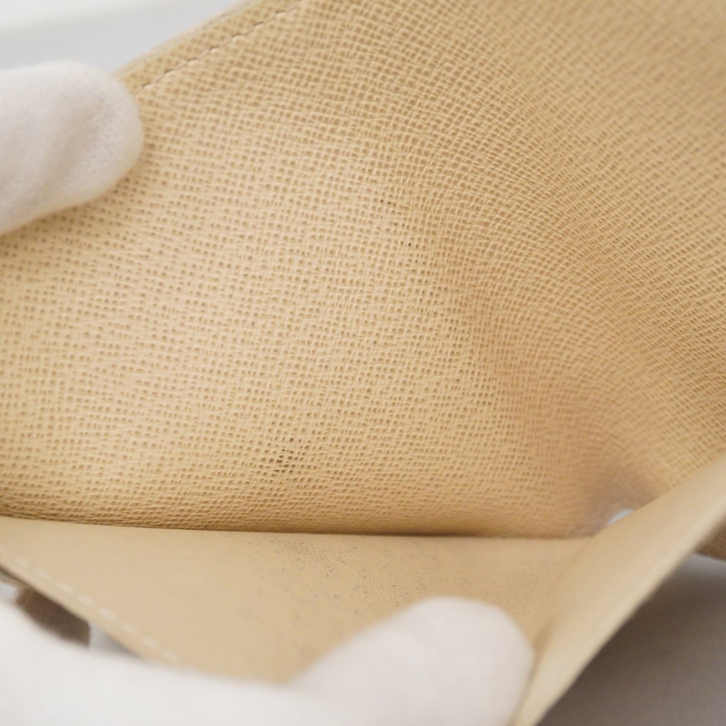 Louis Vuitton White Wallet (Tri-Fold) (Pre-Owned)