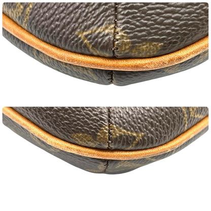 Louis Vuitton Brown Monogram Monogram Shoulder Bag (Pre-Owned)
