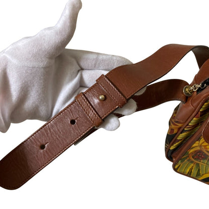 Salvatore Ferragamo Brown Shoulder Bag (Pre-Owned)