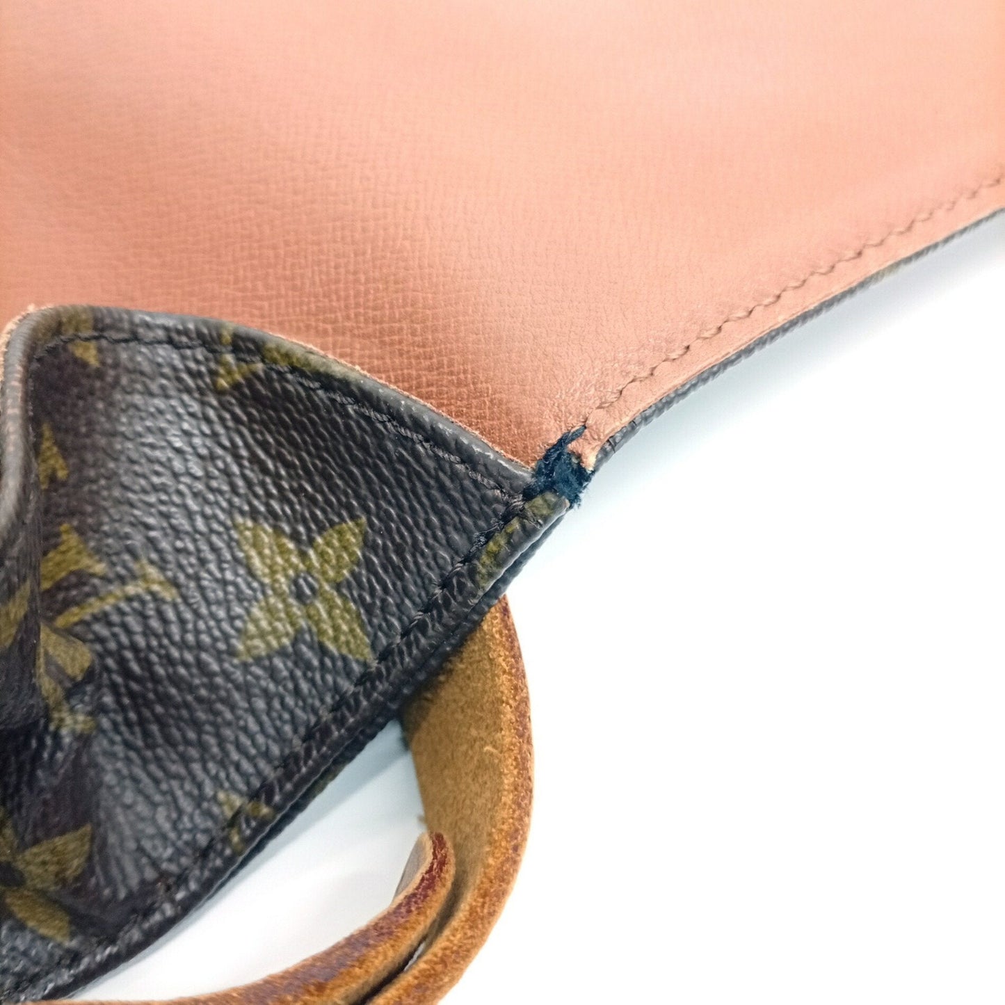 Louis Vuitton Monogram Monogram Shoulder Bag (Pre-Owned)