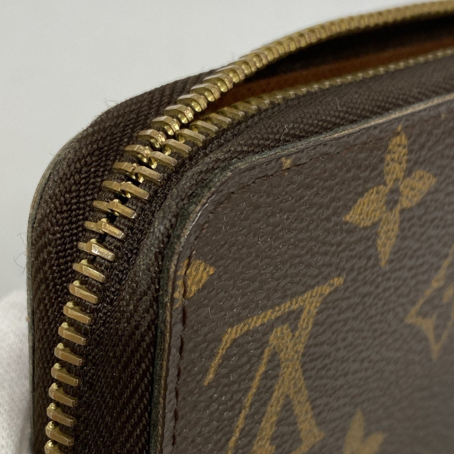 Louis Vuitton Brown Long Wallet (Bi-Fold) (Pre-Owned)