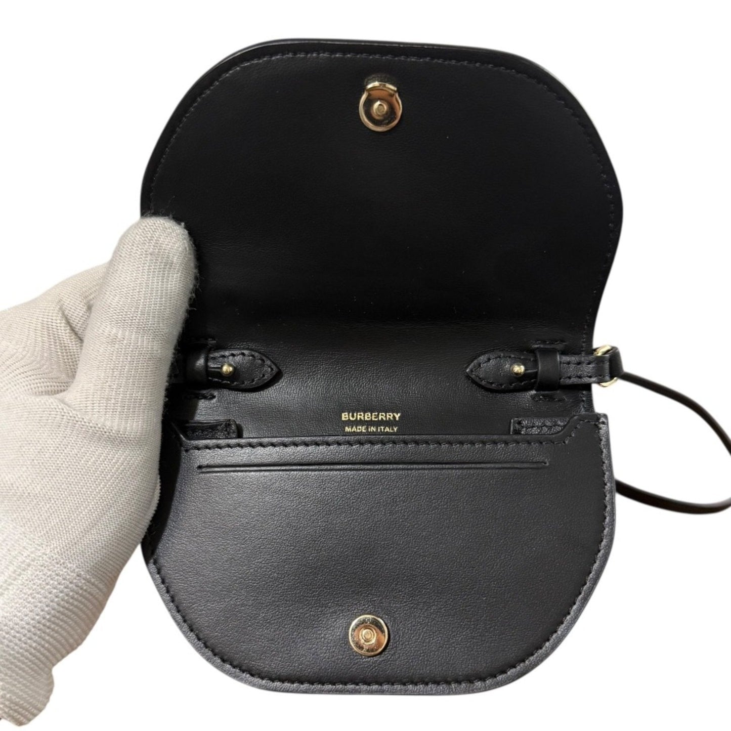 Burberry Black Shoulder Bag (Pre-Owned)